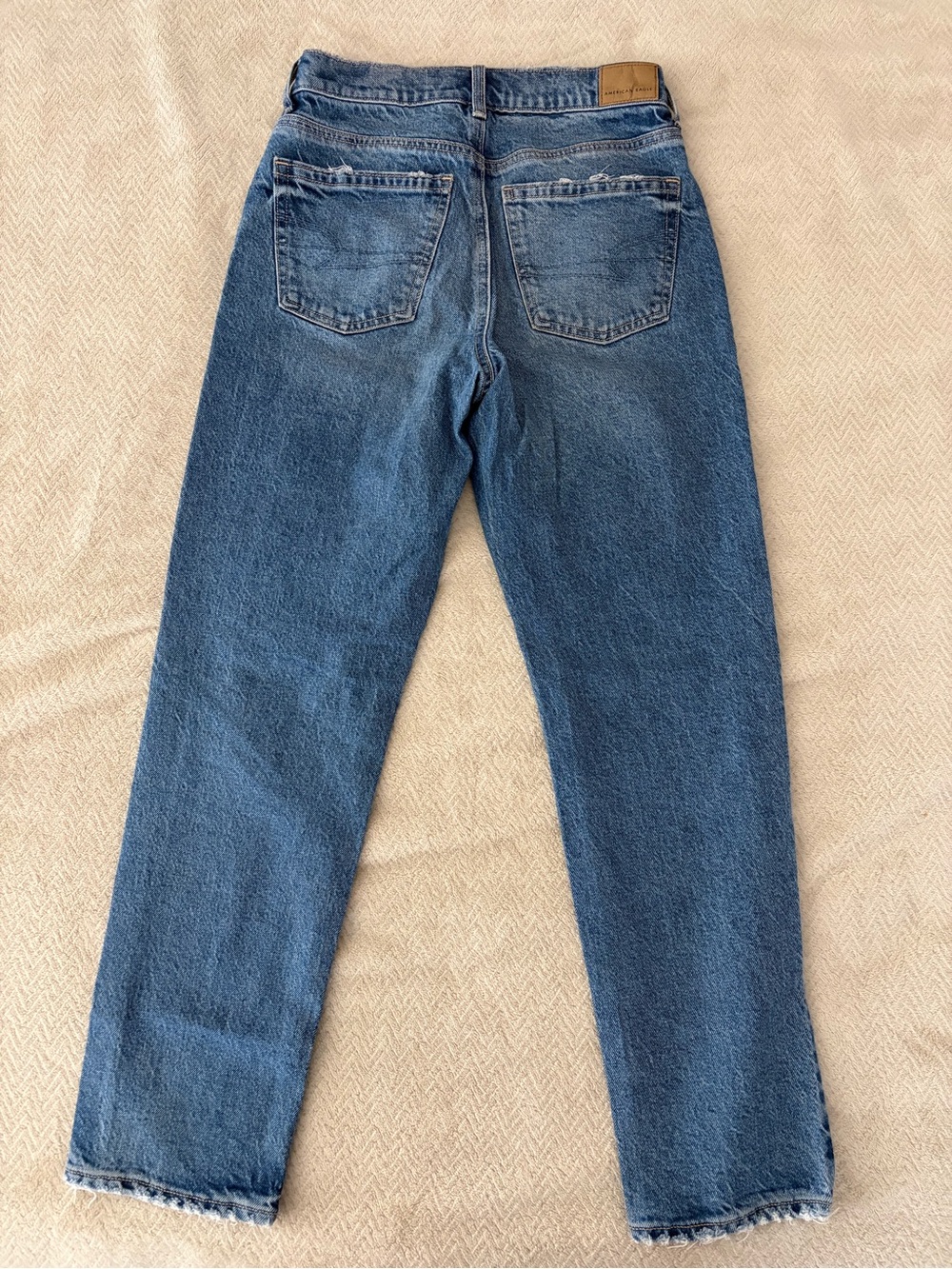 American Eagle Outfitters Women’s Medium Blue Straight Jeans - Picture 5 of 6